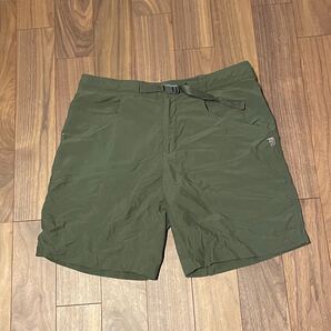 マウンテンハードウェア カーキ グリーン ショートパンツ