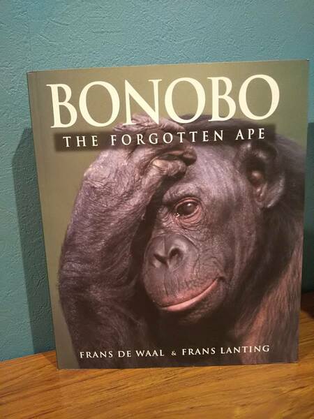 〈洋書〉BONOBO：THE FORGOTTEN APE ボノボ：忘れられた猿 ／ Frans De Waal & Frans Lanting