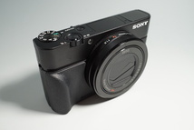 【美品】SONY Cyber-shot RX100III　（DSC-RX100M3）　充電器（ACC-TRBX、予備バッテリー）付属_画像5