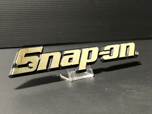 ￥送料一律￥ ＊正規品＊ スナップオン Snap-on エンブレム ゴールド 検）バッジ シール ステッカー メッキ 金 ゴールド 工具箱