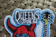 悪魔　眼鏡◆新品クイーンズ・オブ・ザ・ストーン・エイジQueens of the Stone Age　QOTSAアメリカ　ハードロックバンド刺繍ワッペン◆音楽_画像3