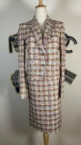 *05P Chanel CHANEL spangled ....... ribbon tweed jacket + skirt. suit 