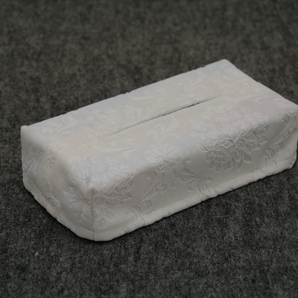 ティッシュケース ローレル 白 ホワイト ティッシュカバー