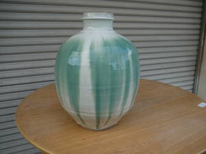 【H20704】珍品 淡い緑のストライプが魅力的な信楽焼の酒樽 甕 壺　珍品　レア