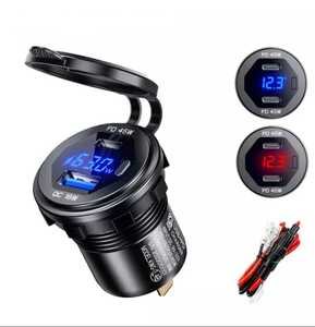 送料無料☆新品12v24v汎用USBチャージャー☆PD3.0×2口☆電圧計付き、最大45w急速充電☆新品ホールソー付き！青文字ver.