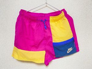 NIKE ショートパンツ、ランニングパンツ