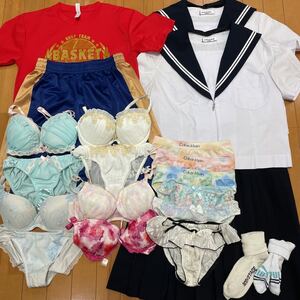 28 コスプレ 衣装 高校制服 夏セーラー服上下 部活ウェア 靴下他 OLIVE des OLIVE 大きめ