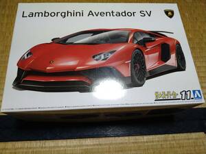 * Aoshima 1/24 '15 Lamborghini Aventador sv[ не собран. ]
