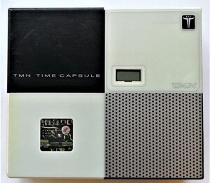 中古CD2枚組　TM NETWORK『 TIME CAPSULE 』品番：ESCB 1774-5 / 写真集付 / Digital Clockは故障してます