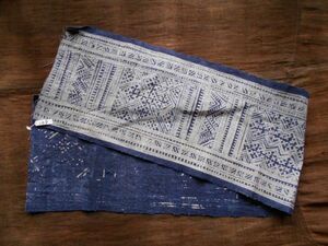 手織麻布100x21 cm no.169　HEMPぬの　ラオスモン族hmong　藍染めはぎれ　ロウケツ染め　batik