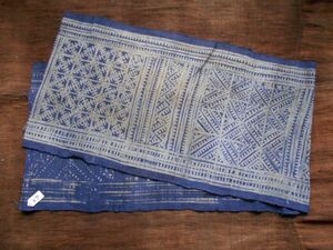 手織麻布100x 28cm no.67　HEMPぬの　ラオスモン族hmong　藍染めはぎれ　ロウケツ染め　batik