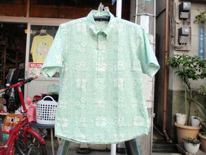 美品！日本製　VAN（ヴァンヂャケット）　プルオーバータイプの緑色なボタンダウン仕様アロハシャツ　サイズL