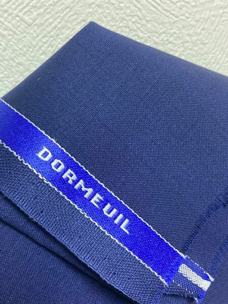 DORMEUIL 英国製 スーツ生地はぎれ　茄子紺　幅なり35cm位　 生地 ドーメル　ハンドメイドに