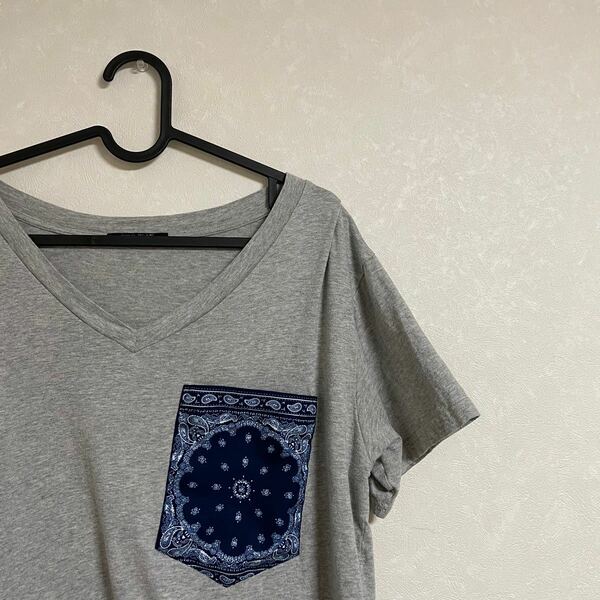 one way VネックTシャツ