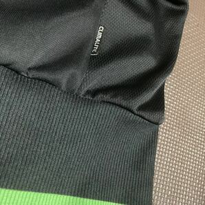 美品adidas黒、ロゴグリーン（刺繍）ライングリーンラメ入り３本上下セット サイズＭの画像6