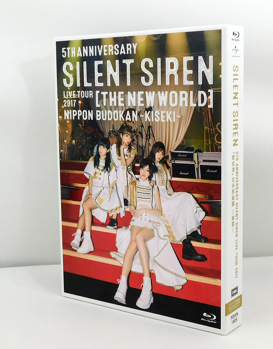 ついに入荷 Silent Siren 直筆サイン入りポスター 3broadwaybistro.com