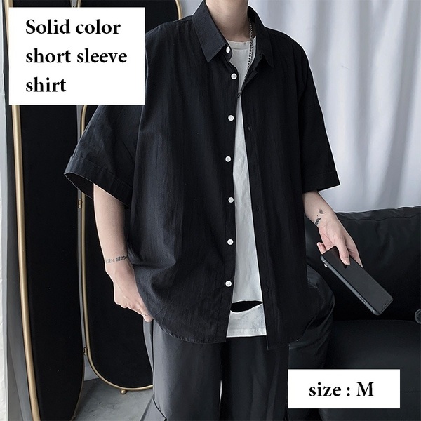 《 送料無料 》 シャツ メンズ ブラック 黒 M 新品 未使用 人気 半袖 無地 カジュアルシャツ レギュラーカラー ファッション 【PN5208】