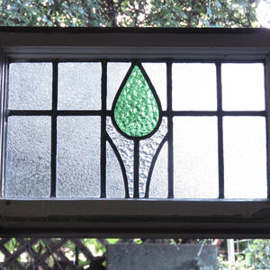 イギリスの古いステンドグラス (緑の蕾) /窓枠/飾り窓/ドア/店舗什器/ディスプレイ/インテリア雑貨/内装/建材/建具/新築/リフォーム/J-0645