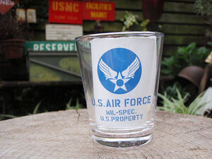 F408*USAF America Air Force with logo military glass ( made in Japan )/ American Air Force US AIR FORCE place san. Setagaya base DAYTONA Daytona / military miscellaneous goods 