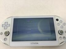 NM3A12-60 PS Vita SONY PCH-2000 ZA12 Wi-Fiモデル WHITE ホワイト PlayStationVita 内臓メモリーカード 1GB 通電確認済ヴィータ ビータ_画像2