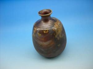 備前焼と思う　花瓶　一輪挿し　一輪差し　高さ約11.5ｃｍ　陶器　焼き物
