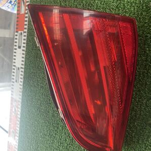 テールランプ アウディ a4 8k 右 内側