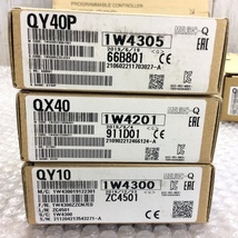 【AH-6847】★送料無料★ 新品未使用品 三菱電機 MELSEC-Q PLC シーケンサ Q61P/Q65B/QY10/QX40/QY40P/QC06B 計6点セット_画像3