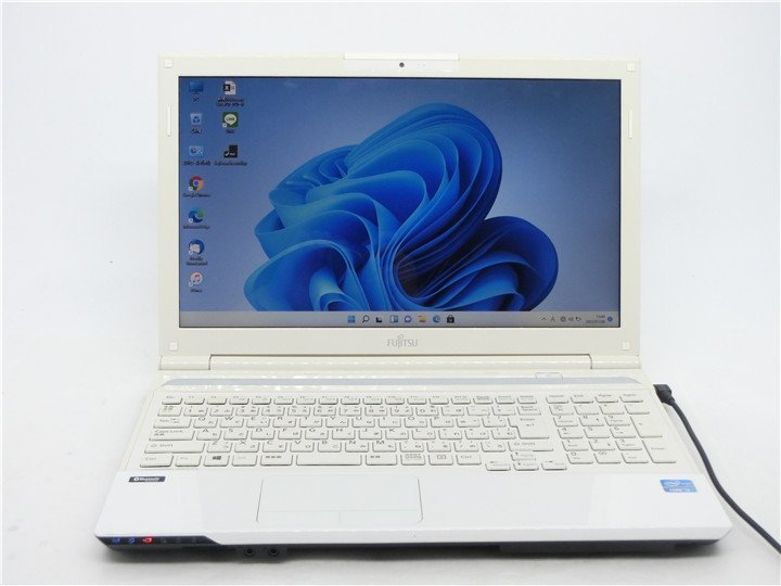 JChere雅虎拍卖代购:最新Win11Pro/カメラ内蔵/中古/15.6型/ノートPC/SSD
