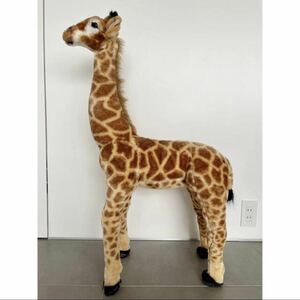  adult . seat .. giraffe giraffe . rin soft toy toy interior 