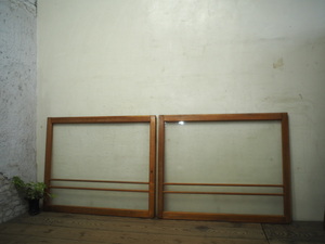 taD0662*(2)[H77,5cm×W92,5cm]×2 sheets * Showa Retro . design glass. old tree frame glass door * fittings sliding door sash old Japanese-style house used housing K under 