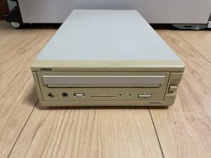YAMAHA　CDR400tx　SCSI 外付けCD-Rドライブ