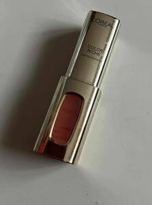 Новые румяна L'Oréal Paris Color Riche Extra Rouge 801