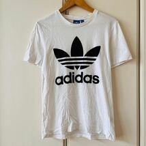 C9935ch【adidas アディダス】半袖 Tシャツ サイズ S メンズ ホワイト ロゴTシャツ トレフォイルロゴ ビッグ ロゴ アディダスオリジナル_画像1
