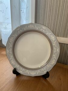 【美品】Noritake ノリタケ HAMPSHIRE PLATNUM ハンプシャープラチナ 銀彩 大皿 プレート 約22.7cm