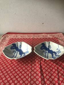 角鉢 飾皿　在銘 染付 梅 陶磁器 　陶磁器　２枚　 和食器 茶道具　アンティーク
