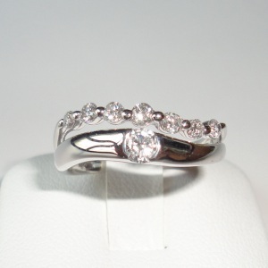  free shipping size 14.5 k18WG diamond 8 stone fashion ring used pawnshop exhibition 