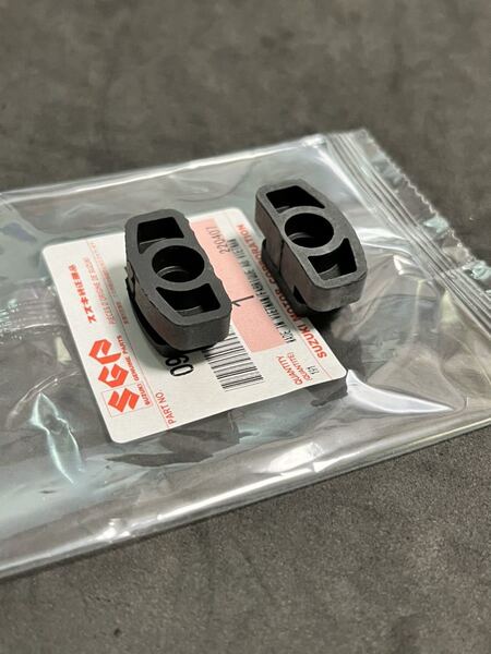 GSX400E メーター取り付けクッションゴム メーター1個分 純正新品 GSX250E GSX450E