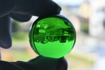 グリーンクリスタルボール 約４ｃｍ 球体 宝石 鉱石 希少 緑色 輝き 高品質 宝石シリーズ 水晶を推奨！！！ C267_画像3