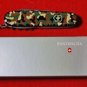 No.13603.94 Victorinox OFFICERS' KNIVES ビクトリノックス・スパルタン・カモ柄・13機能の画像2