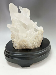天然水晶 クラスター 約3.5kg ロッククリスタル 塊 送料無料 パワーストーン 3500g 風水 浄化 台座付 原石 天然石 置物