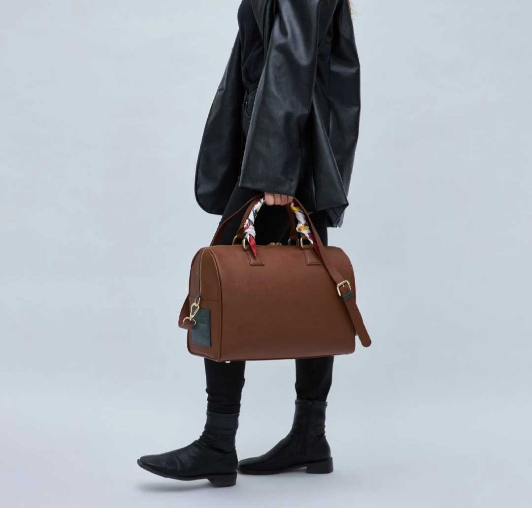 1次販売分 ARTIST MADE COLLECTION by V BTS V MUTE BOSTON BAG テテ