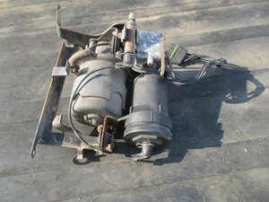 (052) Cadillac Fleetwood rear air suspension pump 