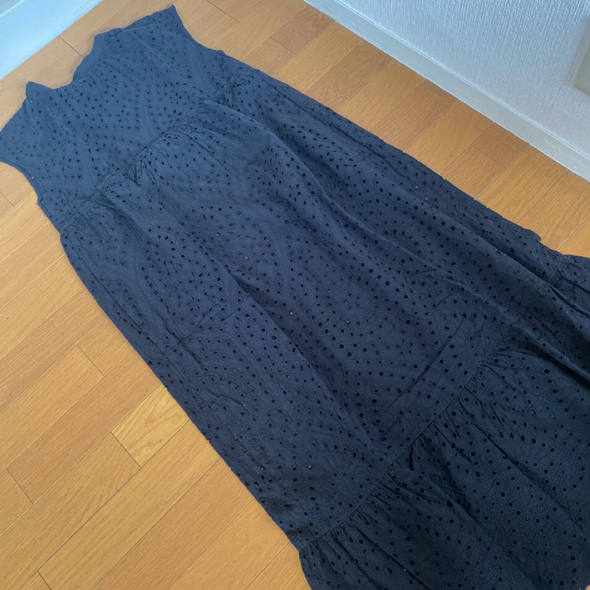 とっておきし福袋 新品 Machatt カットワークレースワンピース Mサイズ