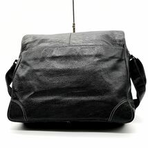 【超極美品】ヒューゴボス HUGO BOSS メッセンジャーバッグ ショルダー 大容量 書類 ビジネス メンズ ハードレザー 革 ブラック 黒_画像2