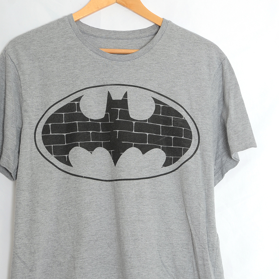 ヤフオク! -バットマン tシャツ(ファッション)の中古品・新品・古着一覧