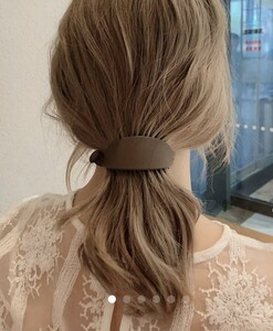ダークブラウン マットカラーヘアクリップ バナナクリップ バレッタ ヘアクリップ ヘアアクセサリー 韓国 大人気