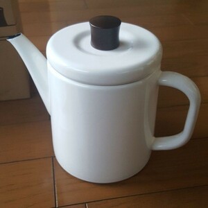 野田琺瑯 1.5L 日本製 ポトル ポット 新品 白 PTR-1.5KW 未使用品