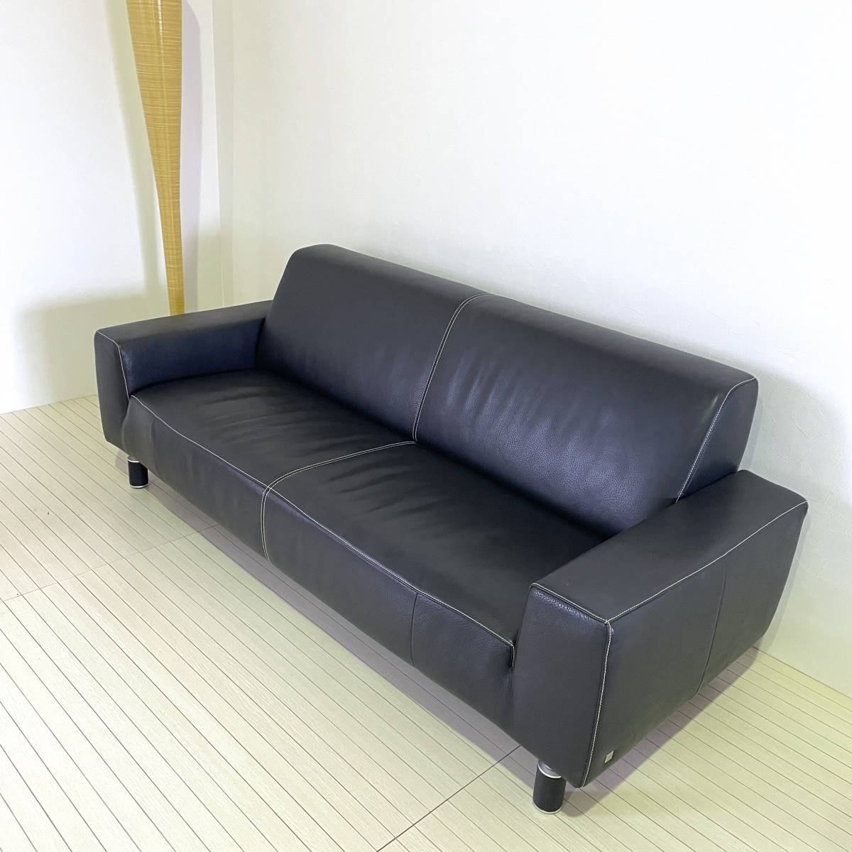 Actus アクタス 1人用ソファ 牛革 | complexesantalucia.com