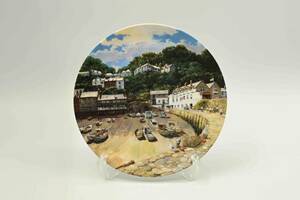 1724　飾り皿 ウエッジウッド窯 Safe Harbours Collection クライヴ・マッジウィック絵 クロヴリー 'Clovelly'　英国　イギリス