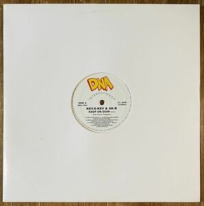 即決！Kev-E-Kev & AK-B - Keep On Doin' / Bobby Byrd / DNA International Records - DNA-1004